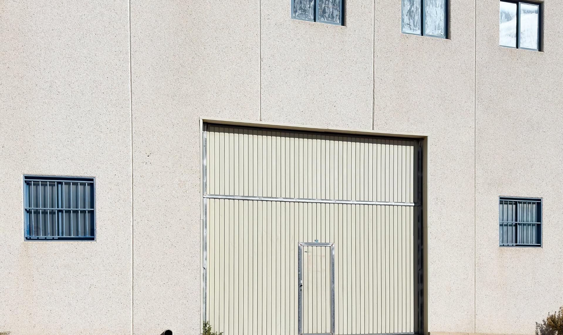 Vista exterior de Nau industrial en venda en Benidorm