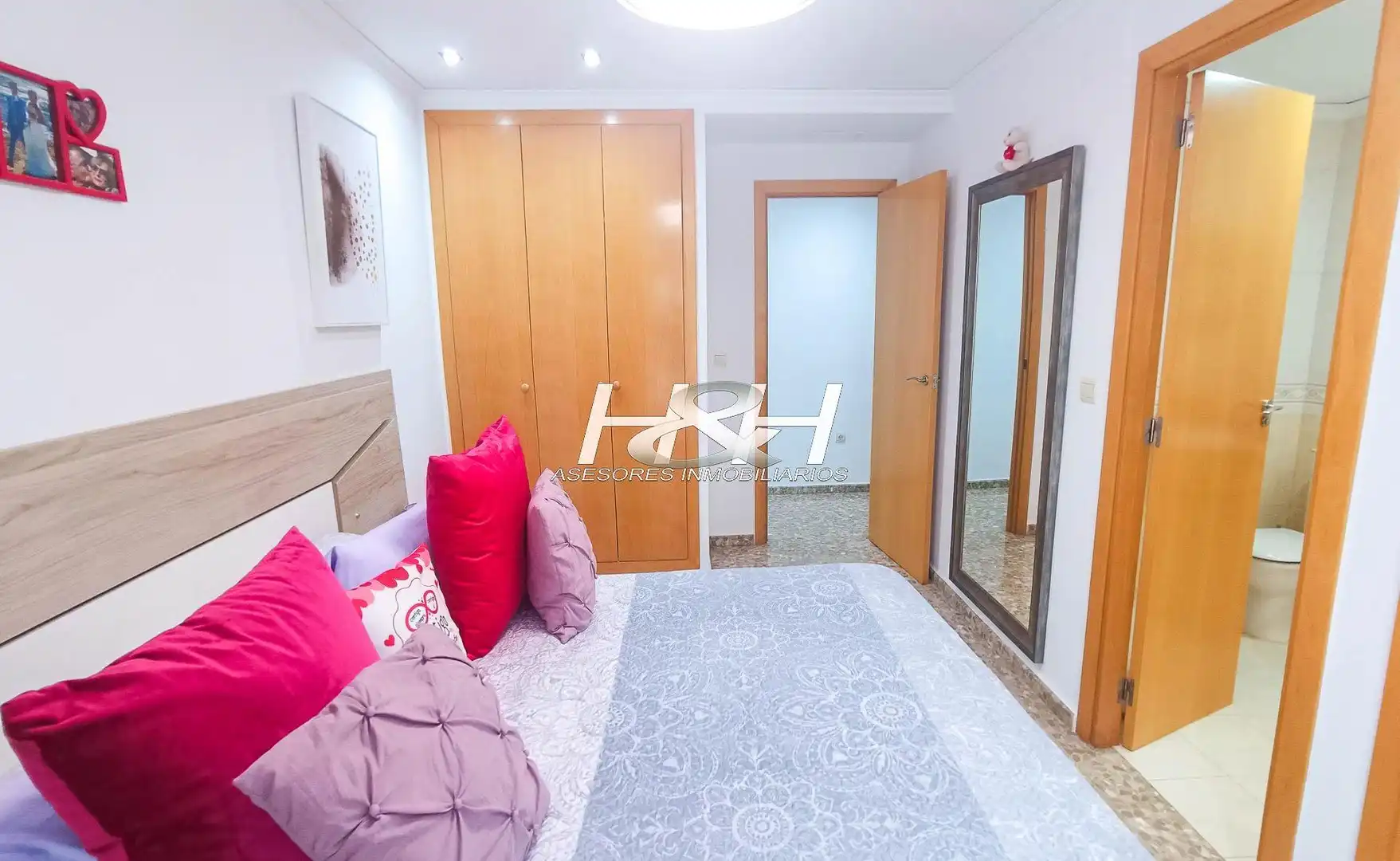 Habitación de Piso en venta en Valencia con Trastero y Balcón