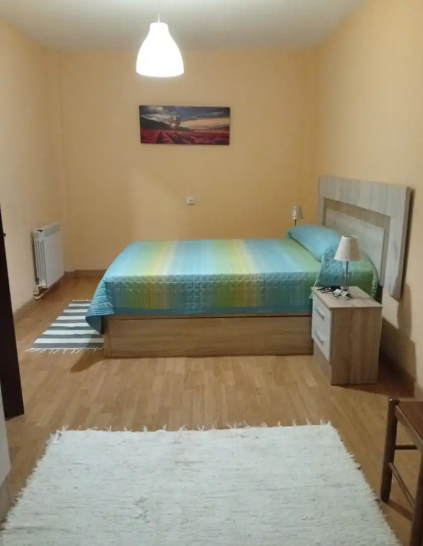 Habitación de Piso en venta en Gijón  con Calefacción, Parquet y Terraza