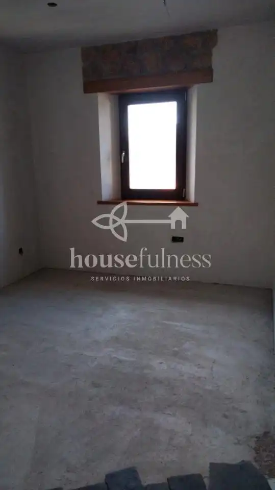 Houses for sale in O Vicedo   with Heating, Private garden and Storage room