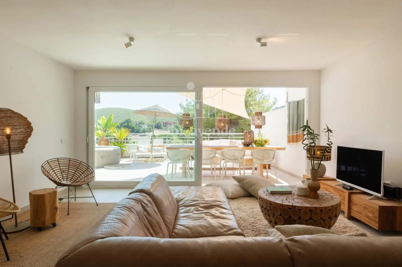 Sala d'estar de Casa adosada en venda en Santa Eulària des Riu amb Aire condicionat, Terrassa i Moblat