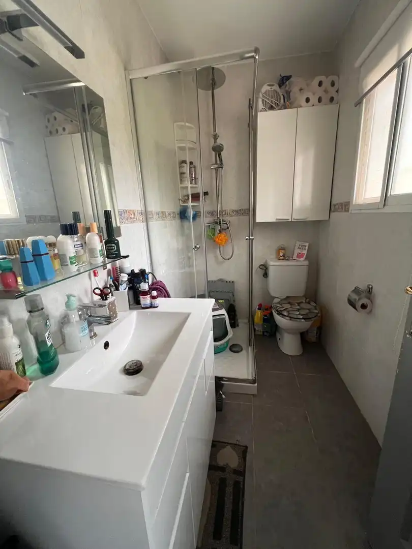 Badezimmer von Haus oder Chalet zum Verkauf in Llíria mit Klimaanlage, Heizung und Privatgarten
