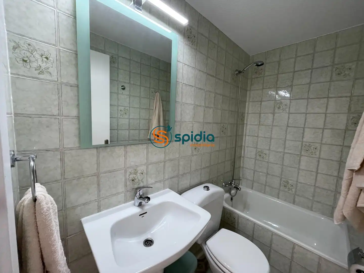Baño de Apartamento de alquiler en Águilas con Balcón