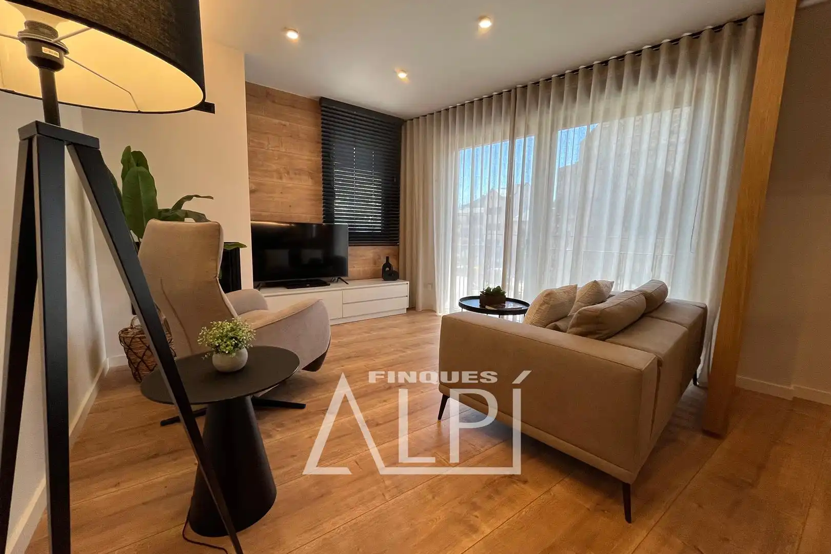 Sala d'estar de Apartament en venda en Puigcerdà amb Calefacció, Parquet i Traster