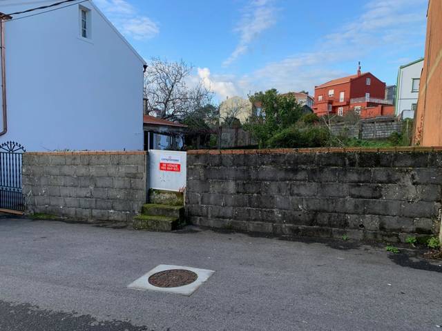 Terreno residencial en Venta en Lugar PESQUEIRA en Boiro