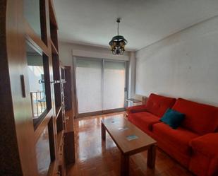 Sala d'estar de Apartament de lloguer en  Madrid Capital amb Aire condicionat, Calefacció i Terrassa