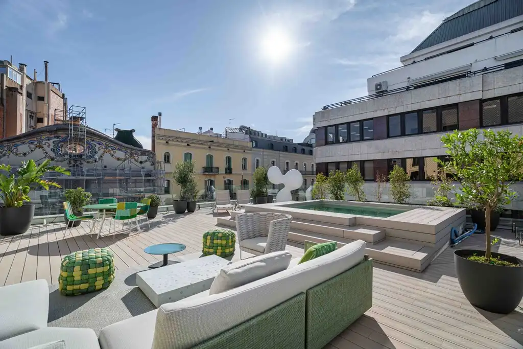 Terrassa de Apartament en venda en Barcelona amb Terrassa, Moblat i Jacuzzi