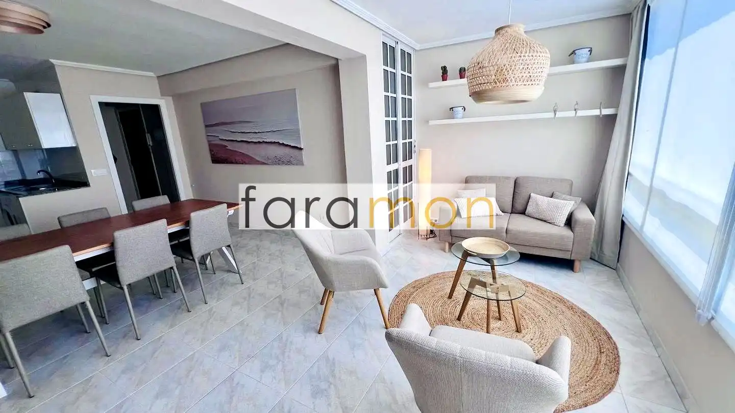 Wohnzimmer von Wohnung zur Miete in Nigrán mit Terrasse und Möbliert