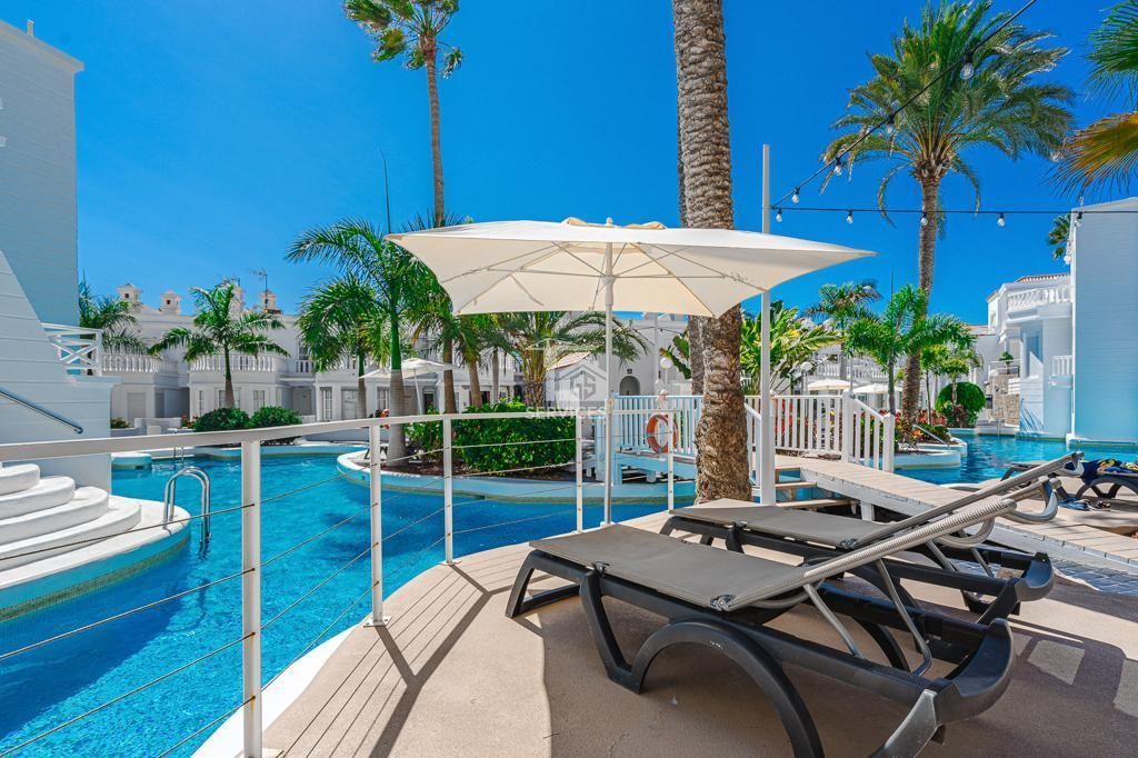 Swimming pool of Flat for sale in Adeje  with Air Conditioner, Terrace and Furnished