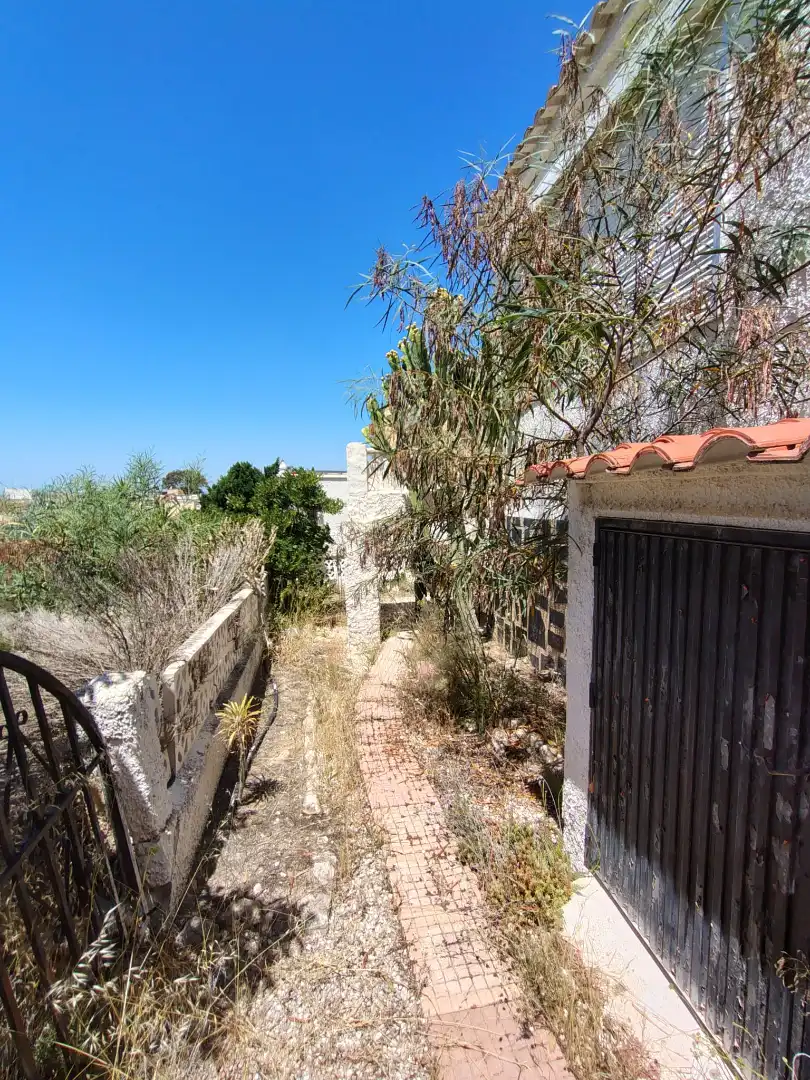 Haus oder Chalet zum Verkauf in San Fulgencio mit Klimaanlage, Privatgarten und Terrasse