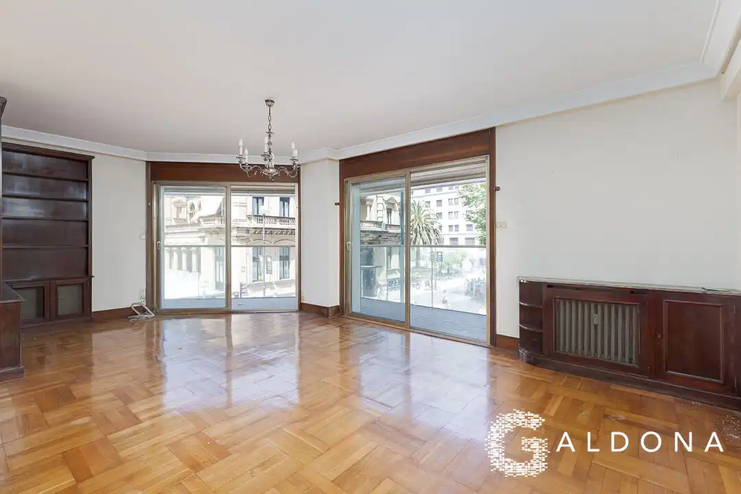 Sala de estar de Piso en venta en Donostia - San Sebastián  con Calefacción, Terraza y Balcón