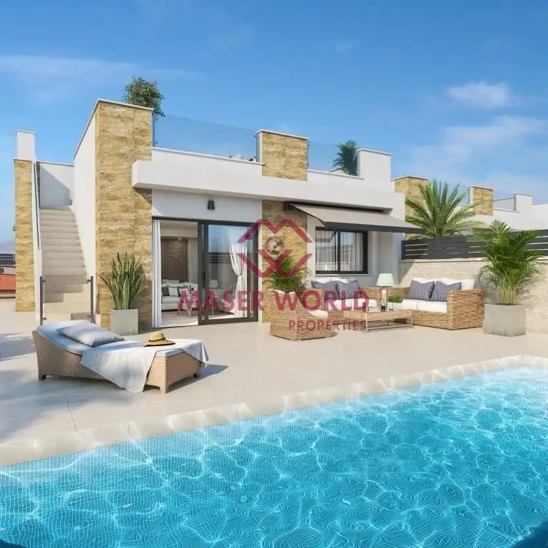 Chalet con piscina en venta en San Fulgencio