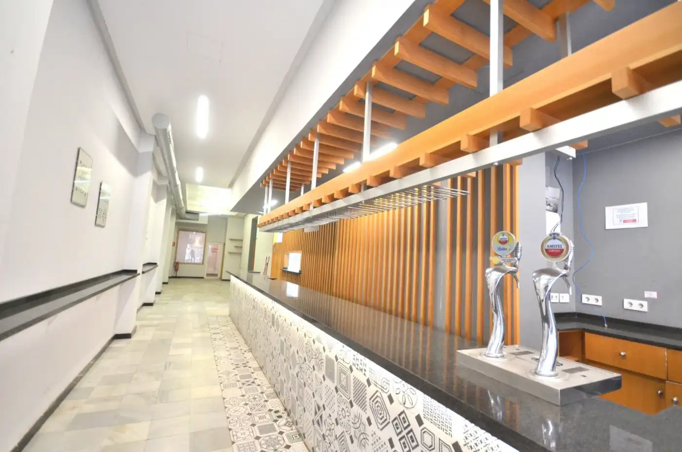 Local comercial en venta en Calle ramon gallud 59, imagen 13