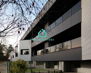 Vista exterior de Apartament de lloguer en Las Rozas de Madrid amb Aire condicionat i Piscina