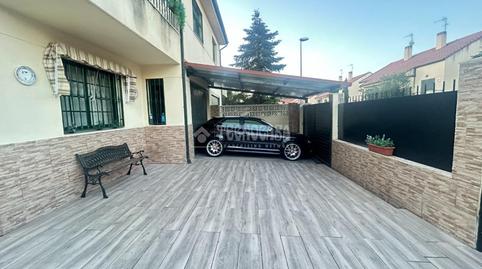 Foto 2 de Casa adosada en venda a Loeches, Madrid