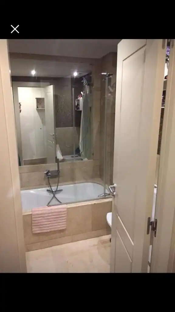 Baño de Ático en venta en Melilla con Terraza, Trastero y Amueblado