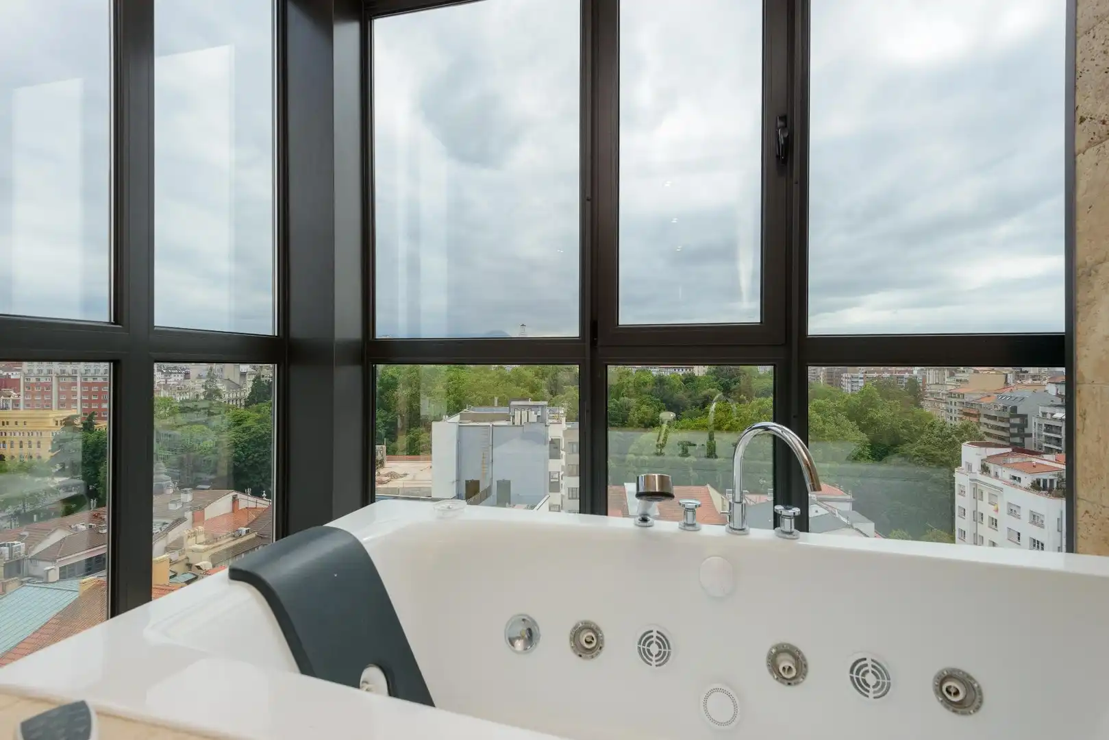 Balcony of Flat for sale in Oviedo   with Heating and Jacuzzi