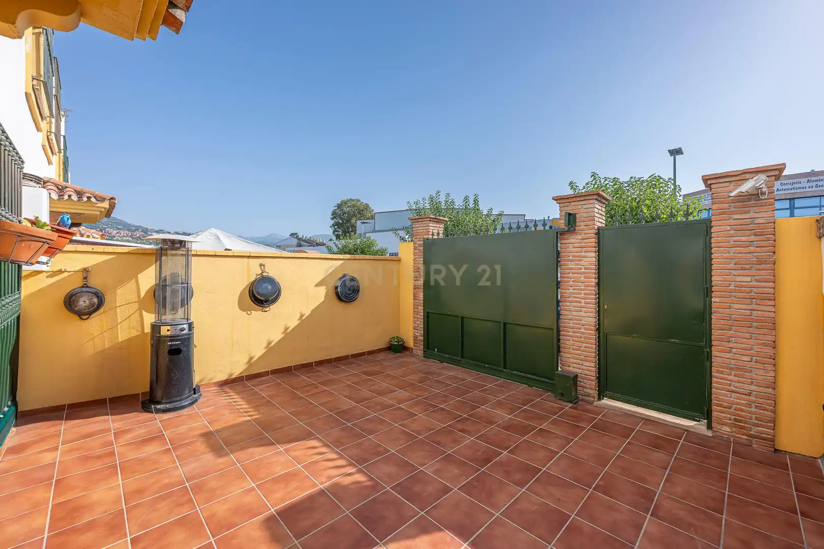 Terrassa de Casa adosada en venda en Marbella amb Piscina comunitària