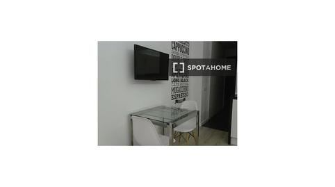 Photo 3 of Room in Santa Catalina - Canteras, Las Palmas de Gran Canaria