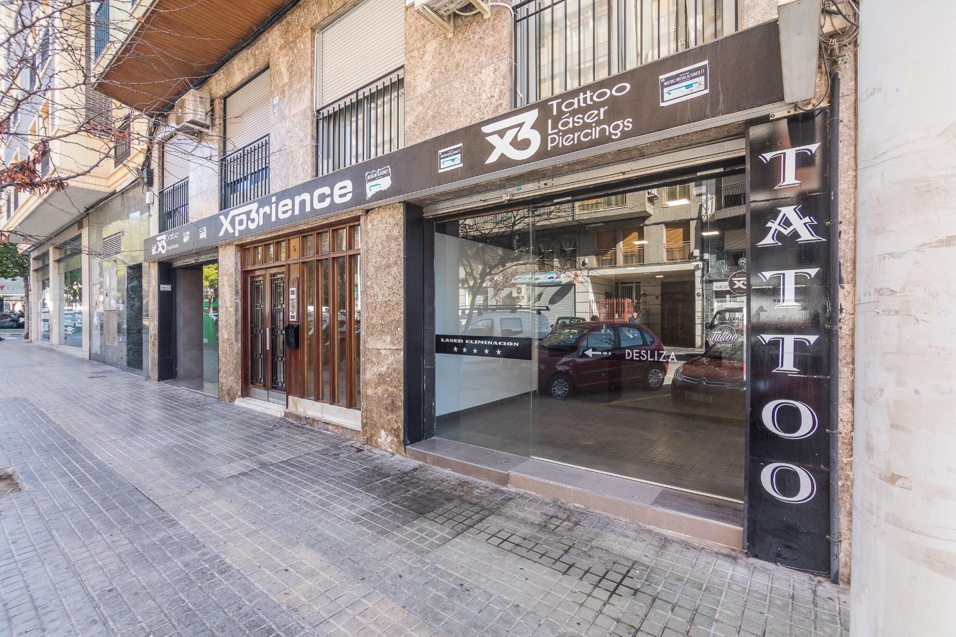 Local en venda a Calle CAPITAN ANTONIO MENA, 5, Cortes - Huertas