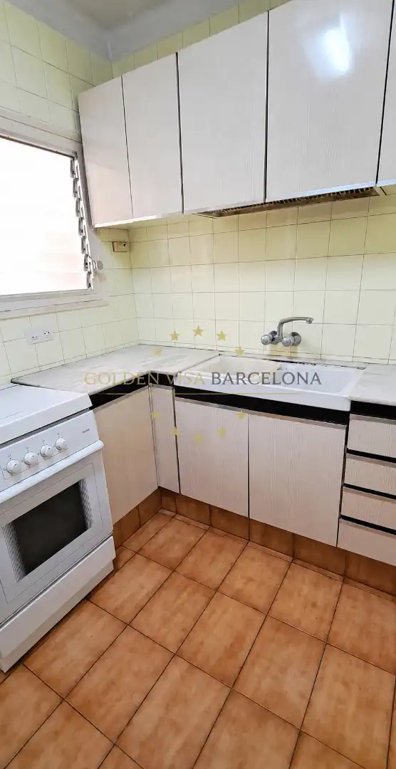Cocina de Piso en venta en Terrassa con Calefacción, Amueblado y Horno