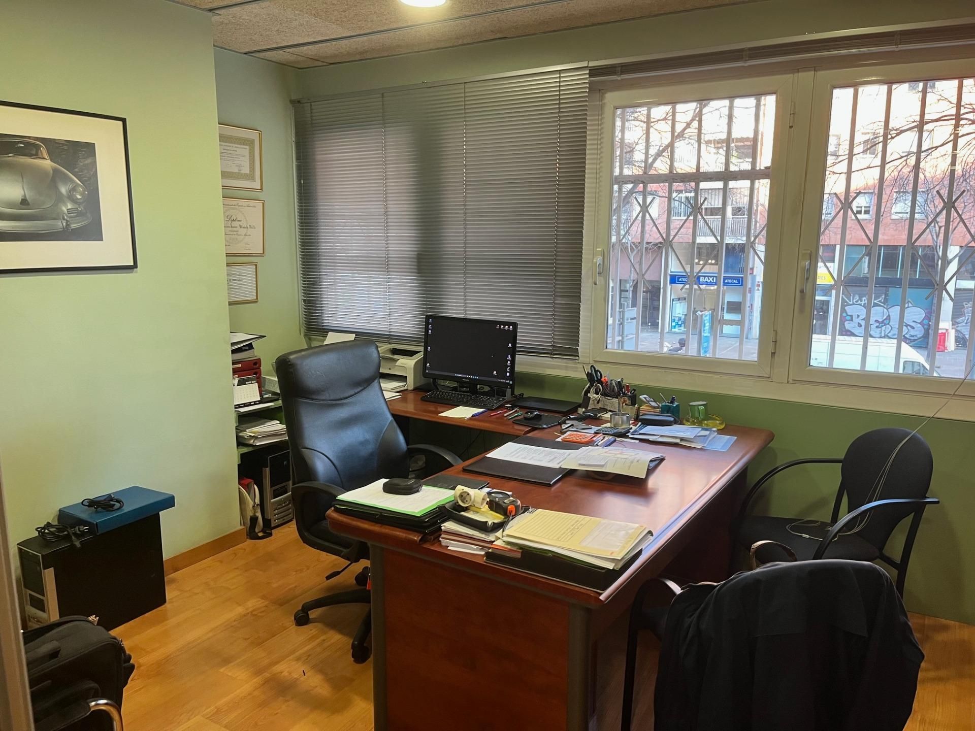 Oficina de lloguer a Sagrada Família, Eixample