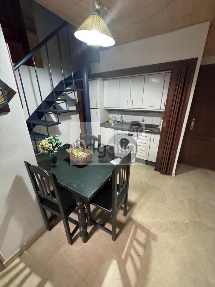 Kitchen of Planta baja to rent in  Sevilla Capital  with Air Conditioner and Furnished