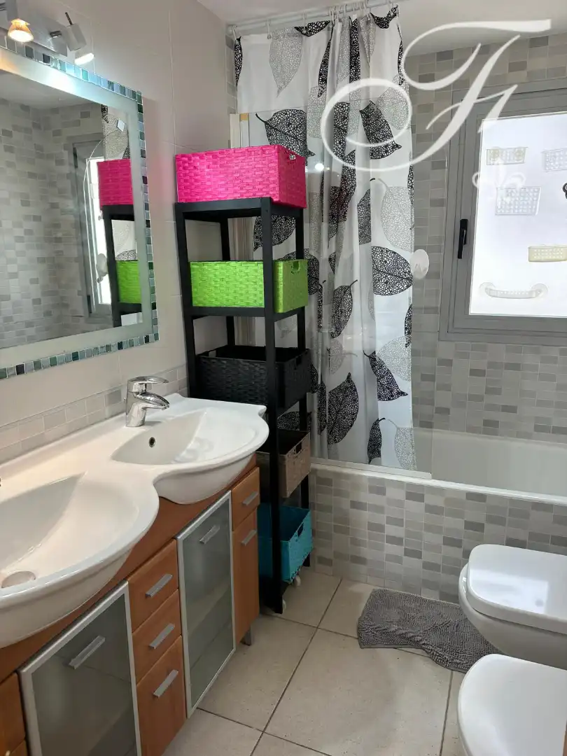 Baño de Casa adosada de alquiler en Sant Josep de sa Talaia con Jardín privado, Terraza y Amueblado