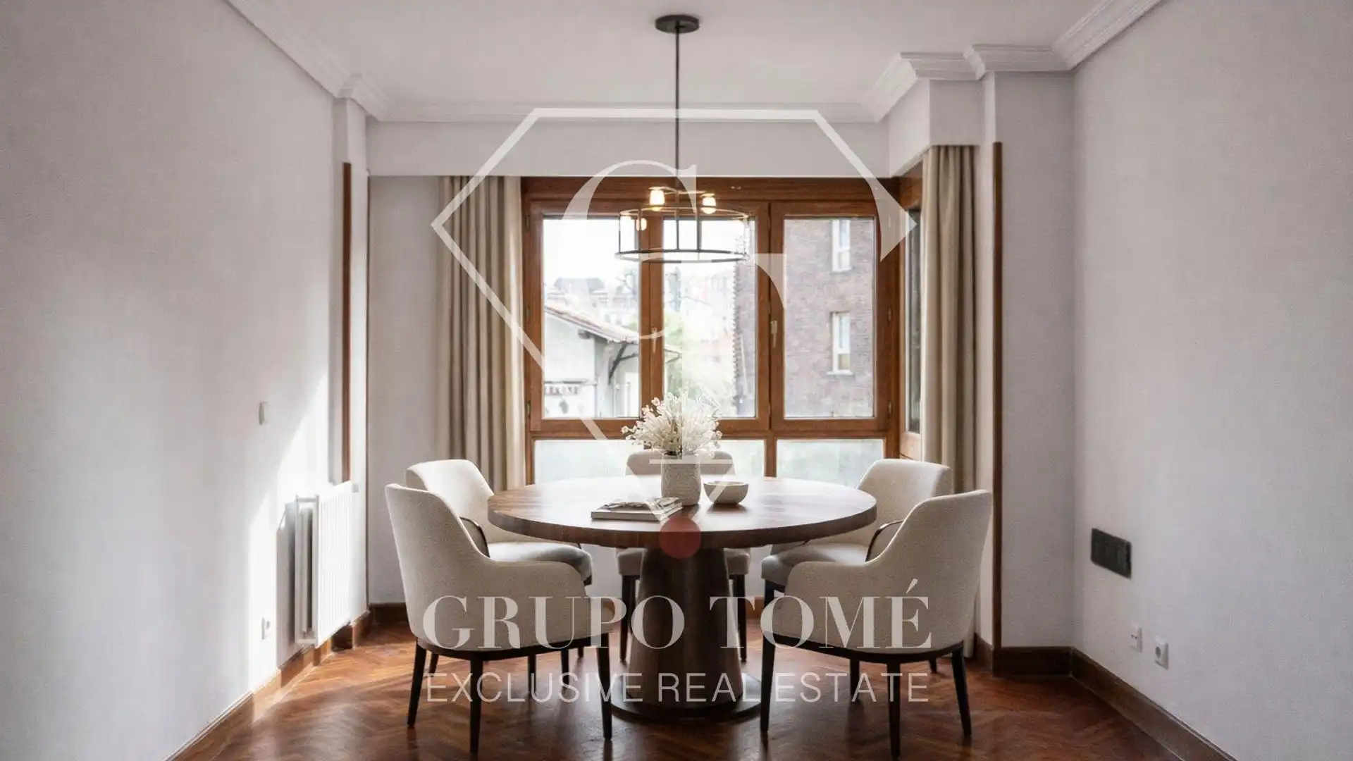 Esszimmer von Wohnung zum Verkauf in Irun  mit Parkett, Terrasse und Abstellraum