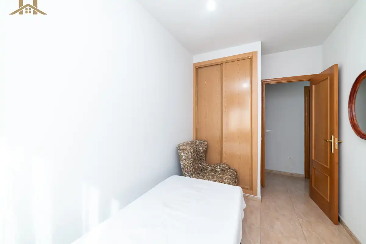 Bedroom of Flat for sale in La Adrada   with Heating and Balcony