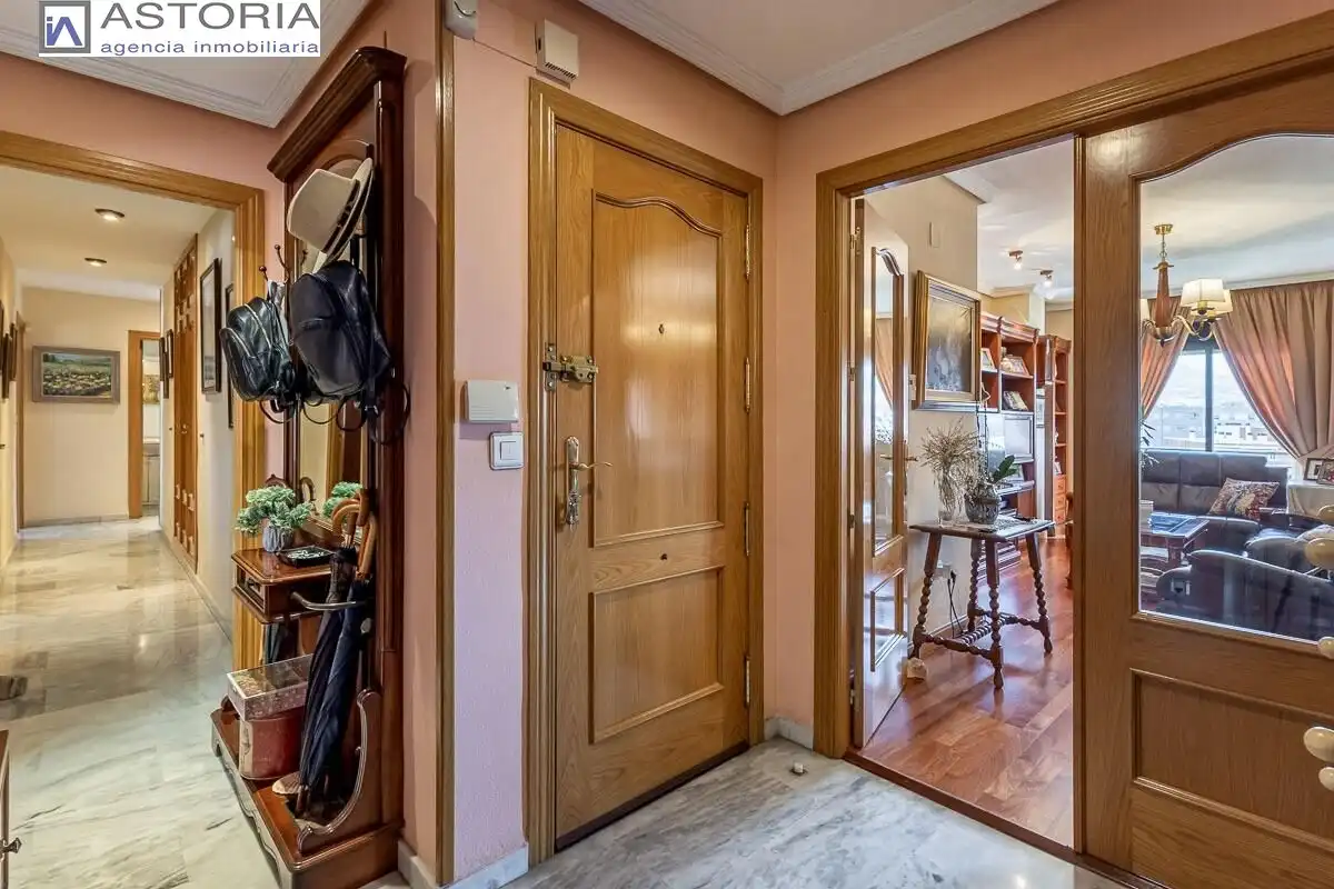 Piso con terraza en venta en Calle Calle Periodista Fernando Gómez de la Cruz, imagen 8