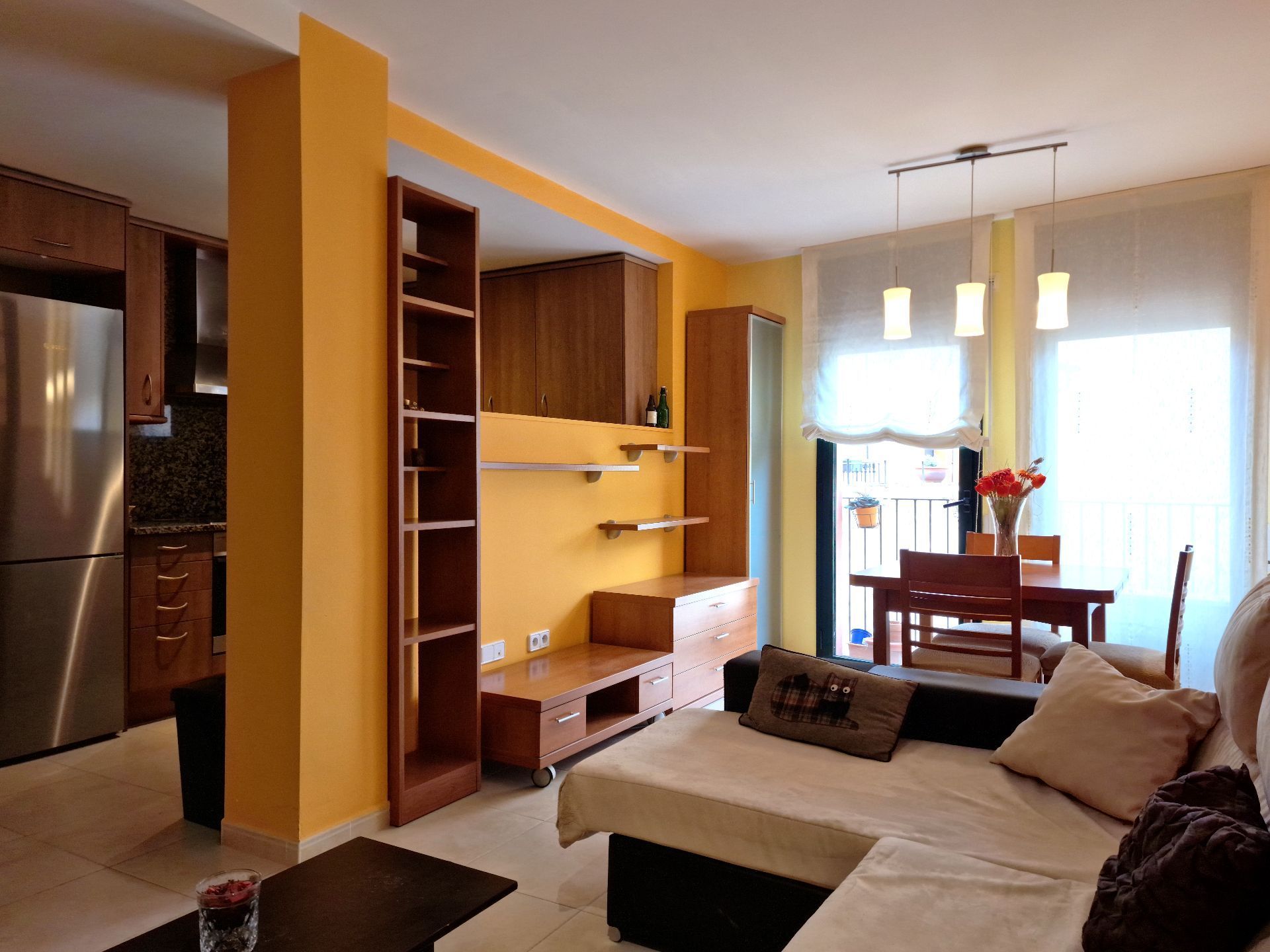 Sala d'estar de Dúplex de lloguer en Bordils amb Aire condicionat i Calefacció