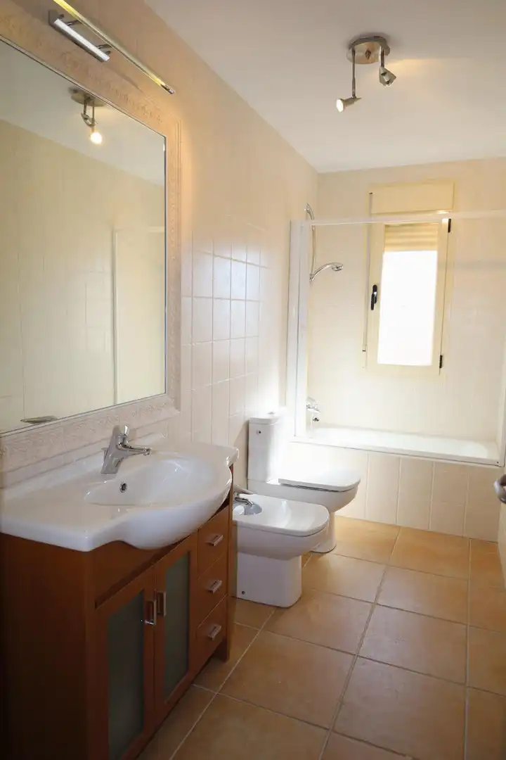 Bathroom of Houses for sale in Híjar  with Air Conditioner, Heating and Terrace