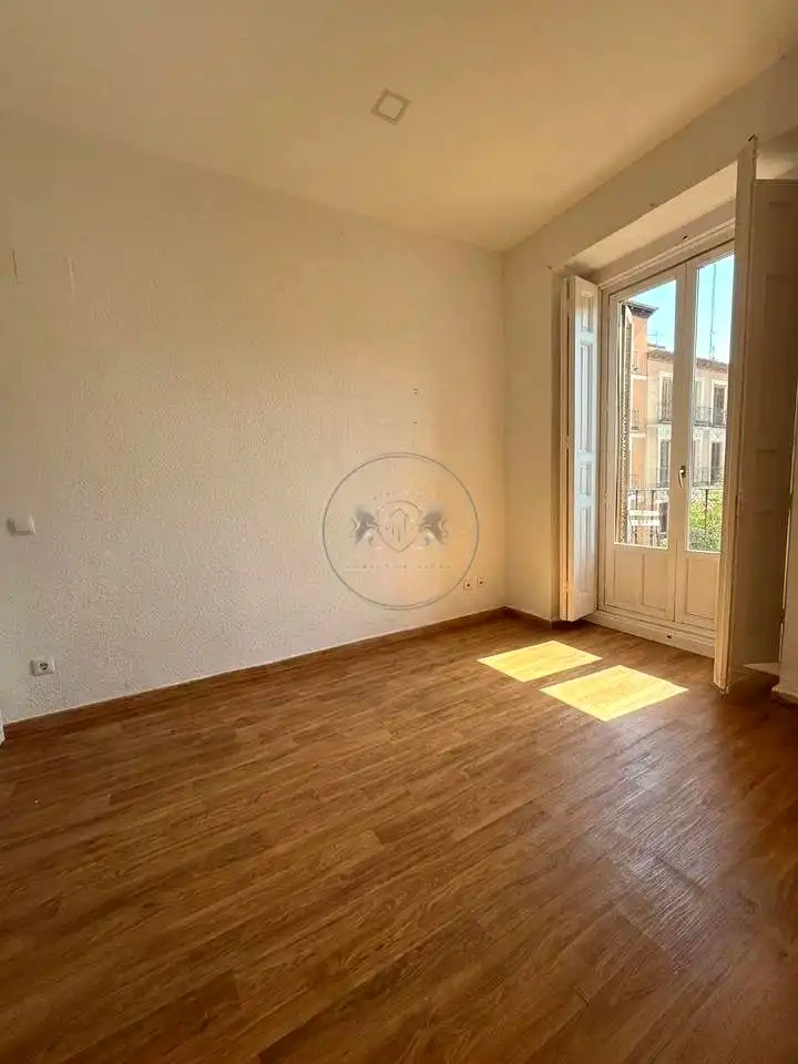 Bedroom of Flat for sale in Madrid  with Balcony