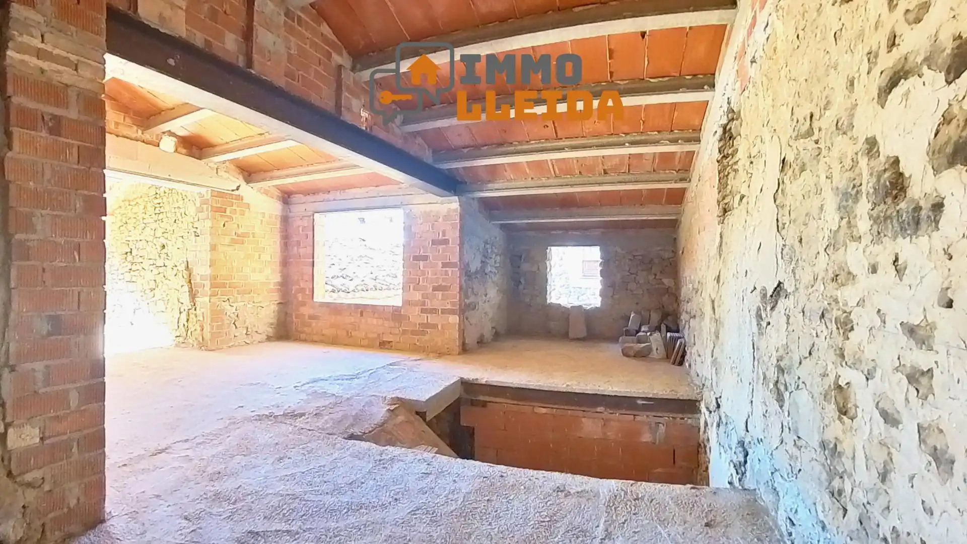 Casa adosada en venta en Vilanova de Meià con Terraza, Trastero y Balcón