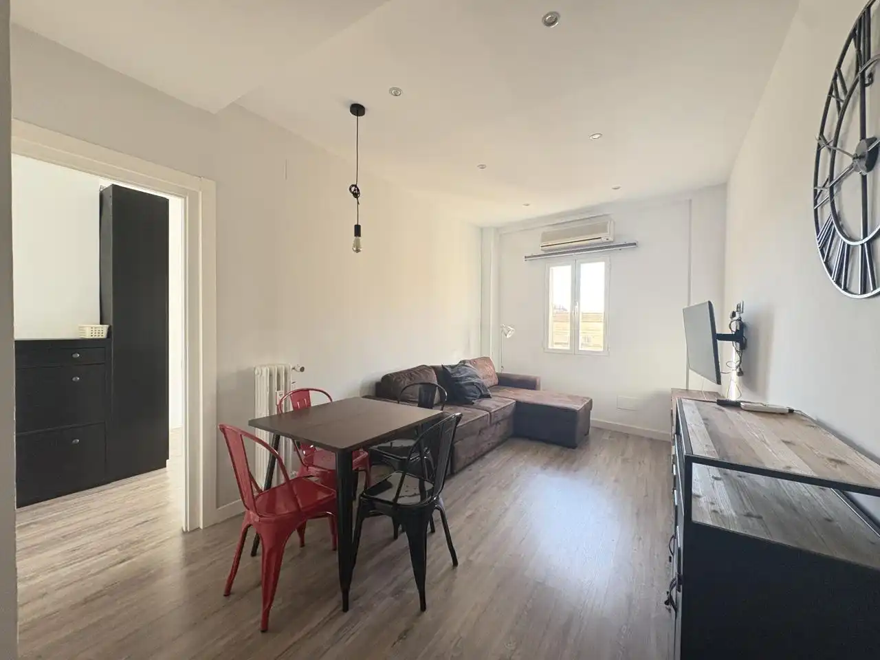 Flat for rent in Paseo de las Acacias, Acacias