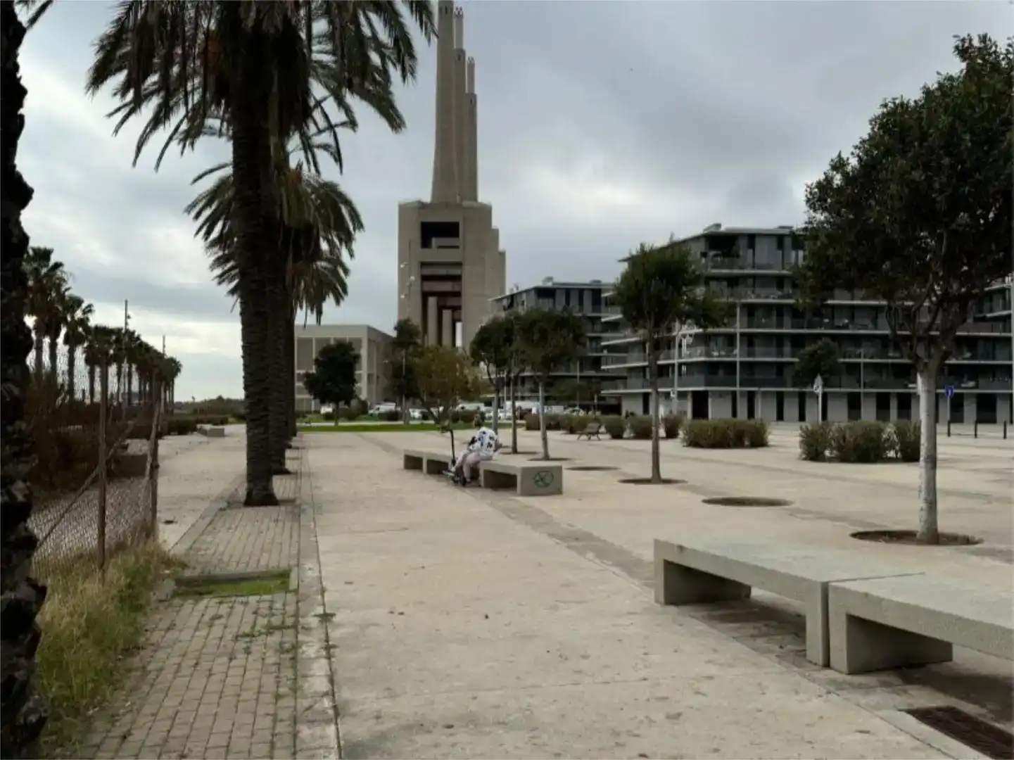 Exterior view of Flat for sale in Badalona  with Air Conditioner, Swimming Pool and Balcony