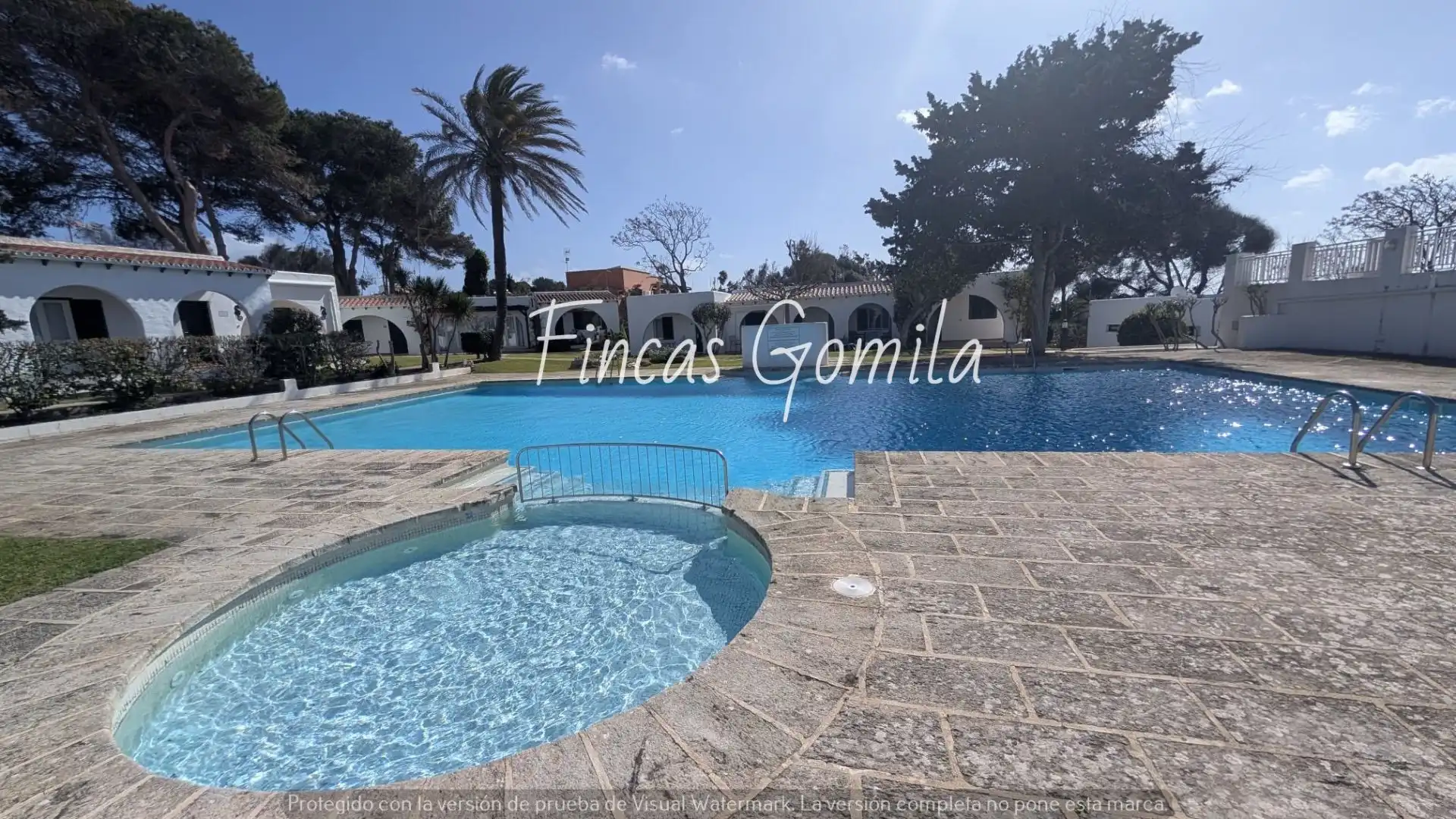 Piscina de Apartamento de alquiler en Sant Lluís con Piscina comunitaria