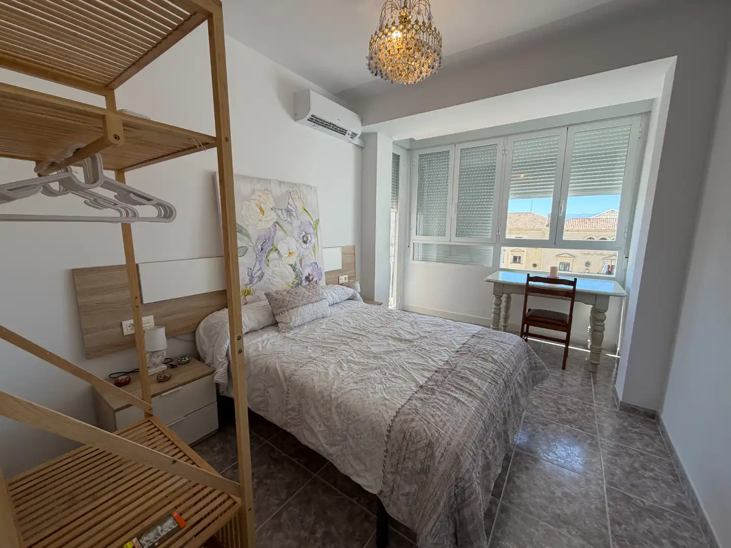 Habitación de Piso de alquiler en Úbeda con Aire acondicionado, Trastero y Amueblado