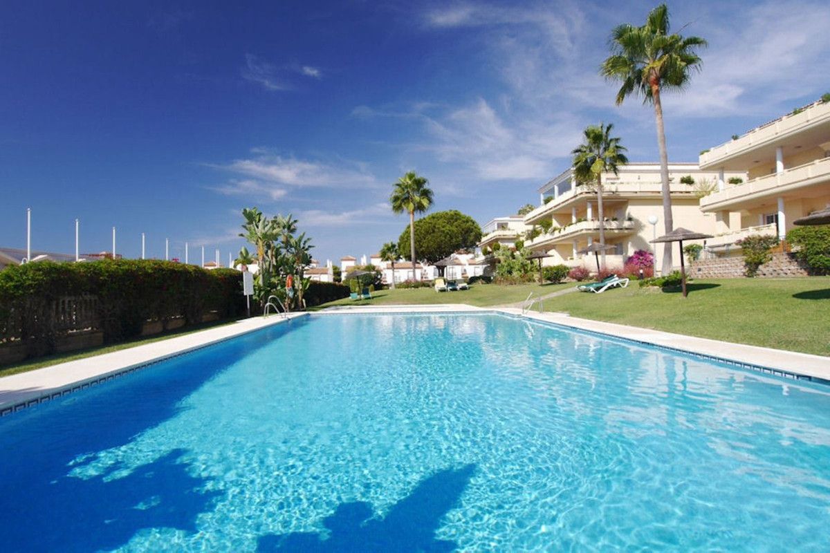 Jardín de Planta baja en venta en Marbella con Aire acondicionado, Jardín privado y Terraza