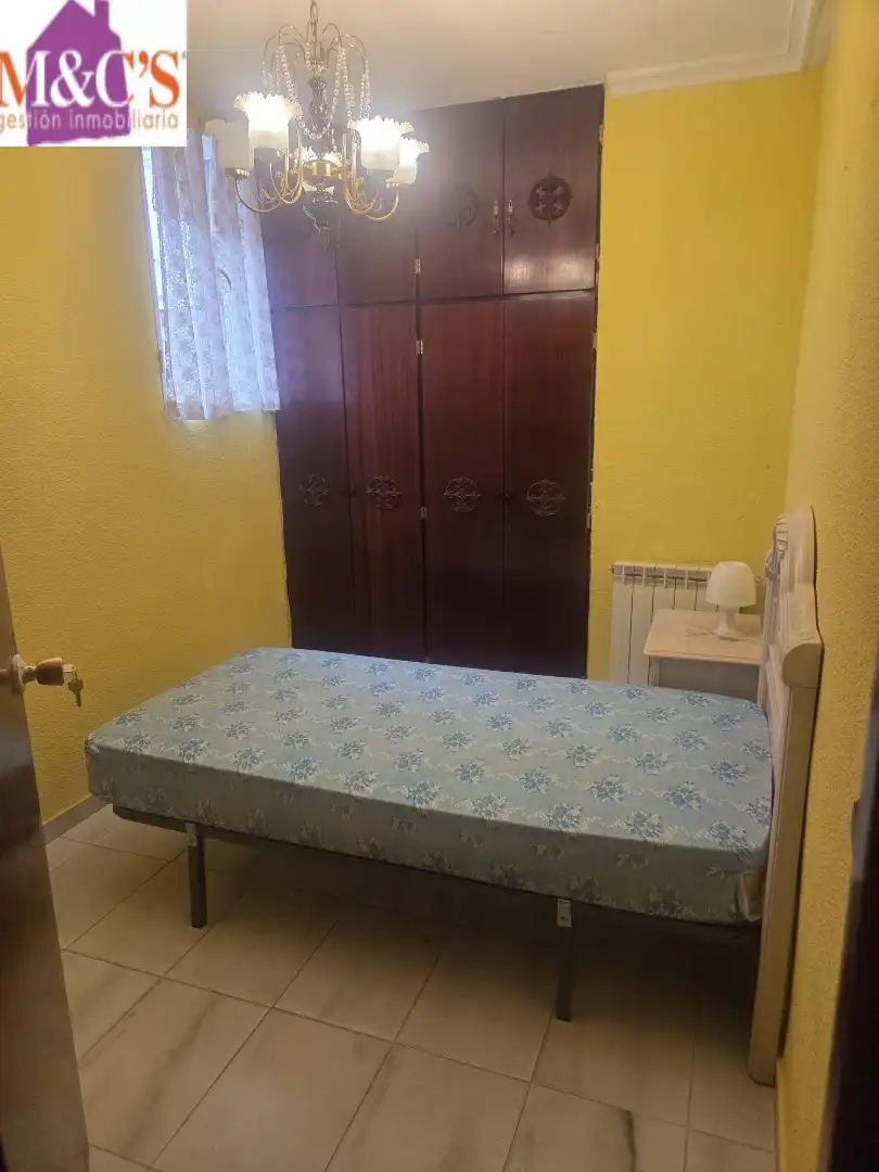Bedroom of Flat for sale in PAU 2-600
