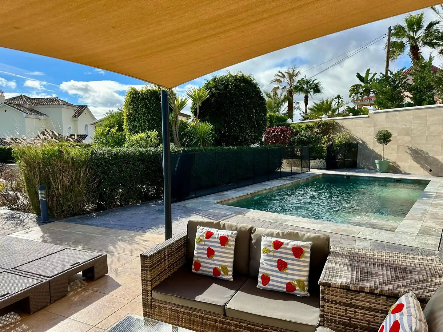 Terrace of Houses for sale in Estepona  with Air Conditioner, Private garden and Terrace
