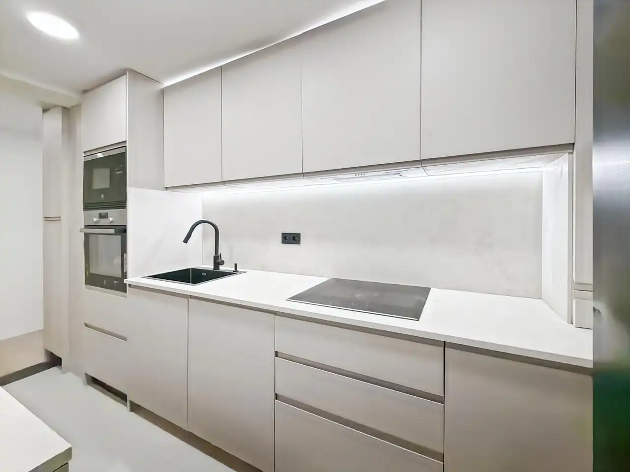 Appartamento con terrazza in vendita a Calle de Salamanca, imagen 4