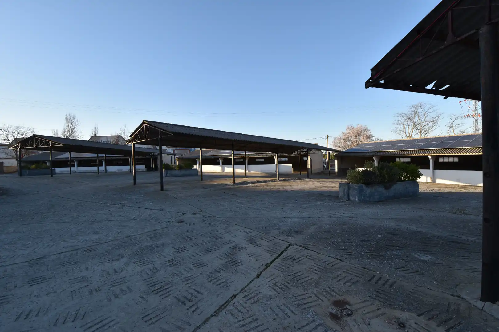 Vista exterior de Nave industrial en venta en Pinto con Calefacción
