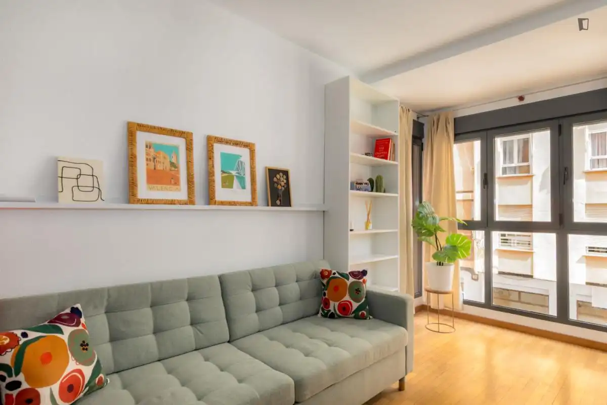 Sala d'estar de Apartament de lloguer en Valencia amb Aire condicionat, Moblat i Forn
