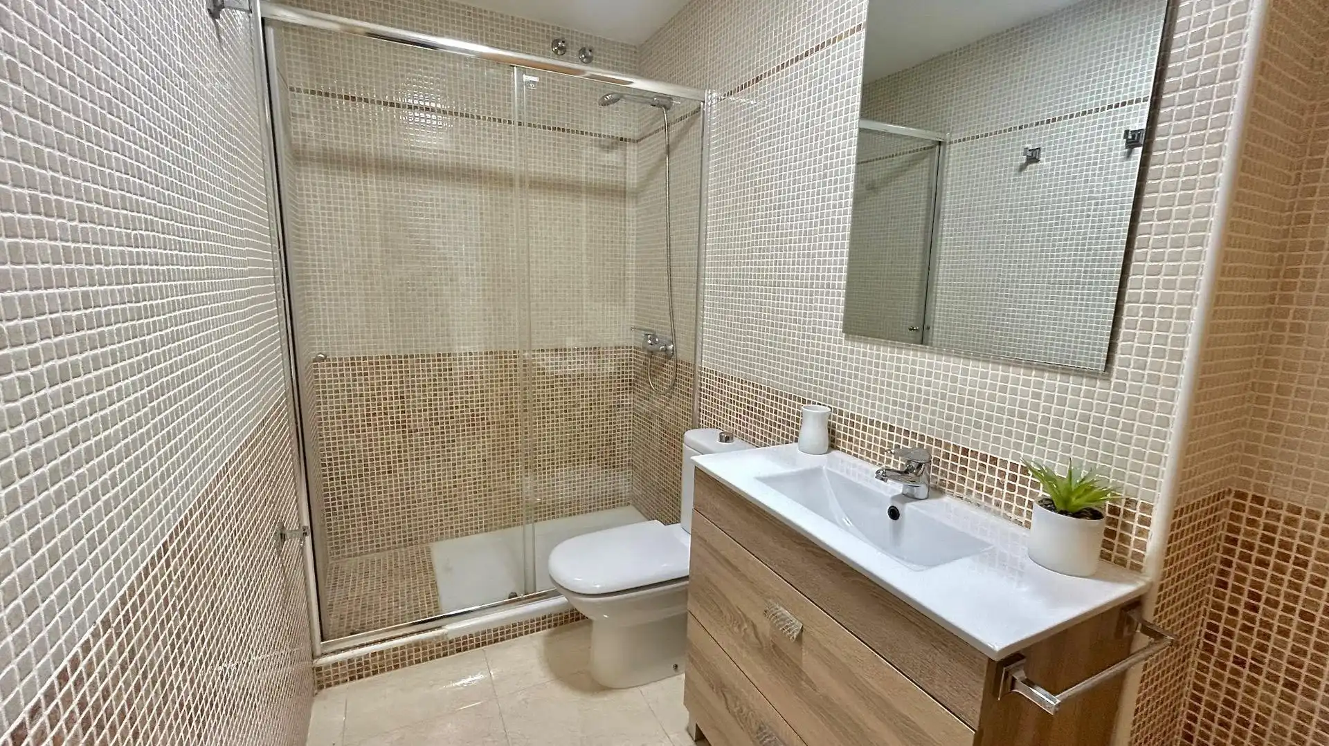 Appartamento con terrazza in vendita a Calle Calle de las Higueras, 95, imagen 55