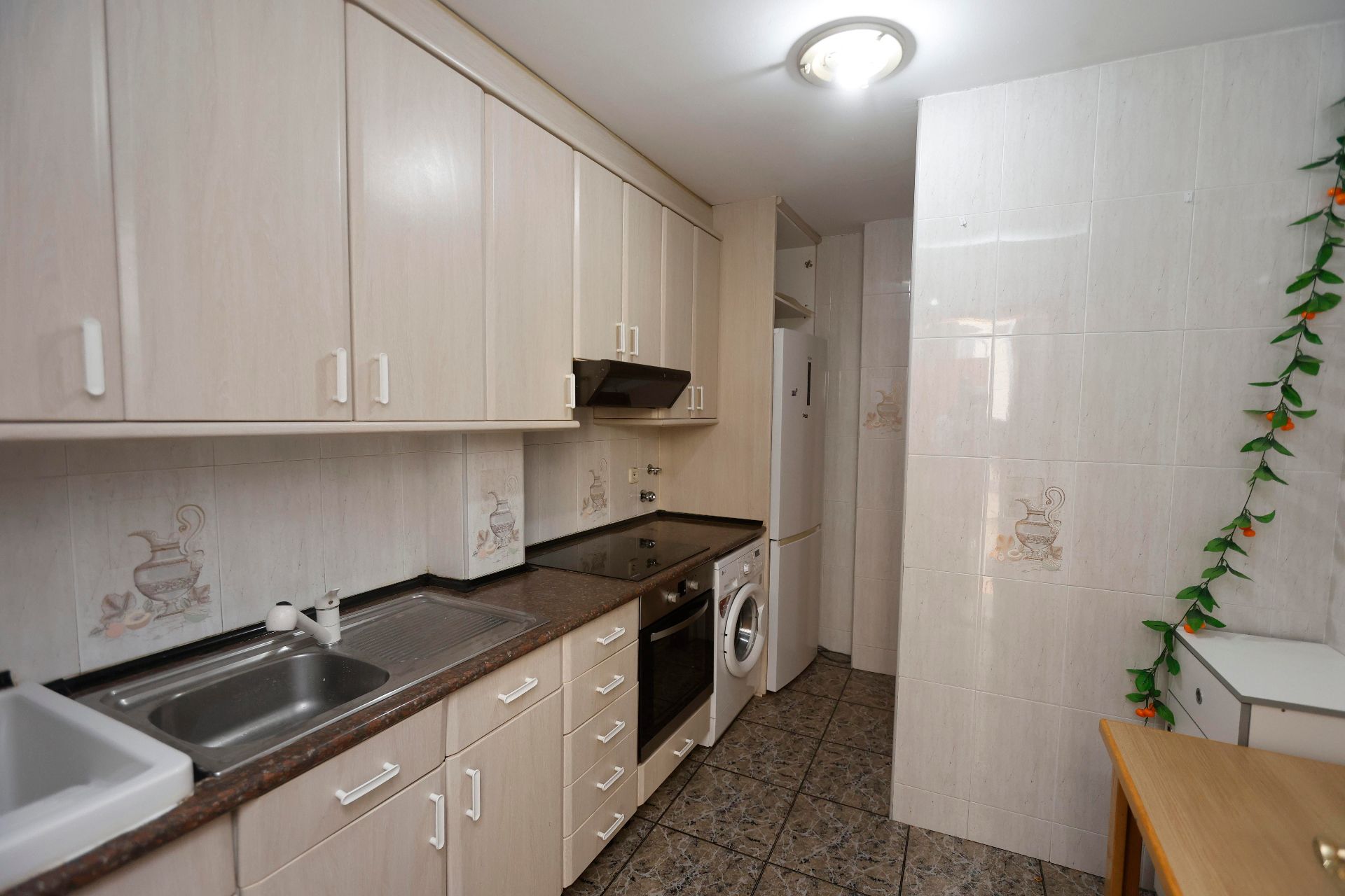 Kitchen of Flat for sale in  Zaragoza Capital  with Heating, Terrace and Furnished