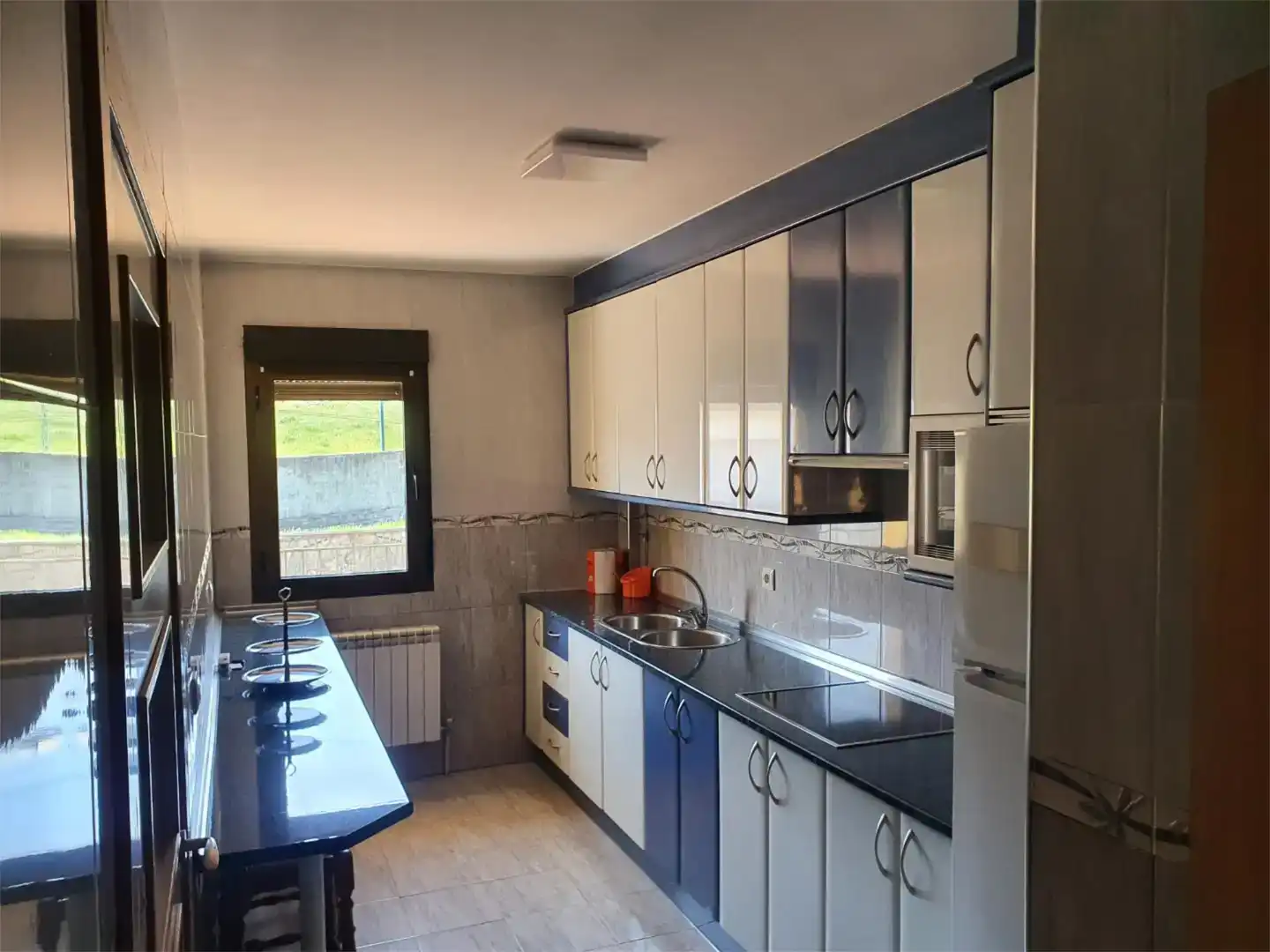Cocina de Piso en venta en Robleda con Amueblado, Horno y Lavadora