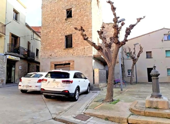 Aparcament de Casa adosada en venda en Calaf