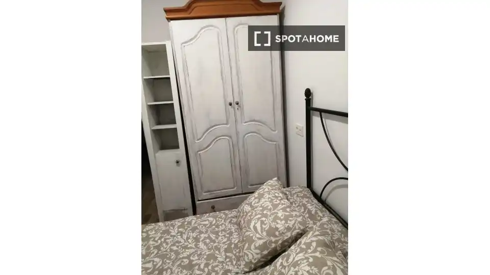 Room in Camino de Ronda